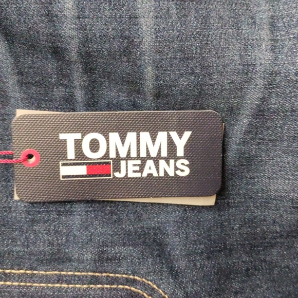 🌅Tommy Jeans Short - Picture 5 of 10